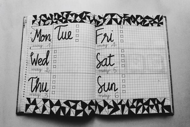 pexels-bich-tran-1059383 calendar